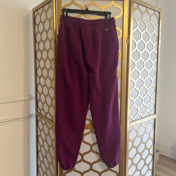 Nike Dri Fit women’s purple sweats, joggers, small good condition - Picture 4 of 5